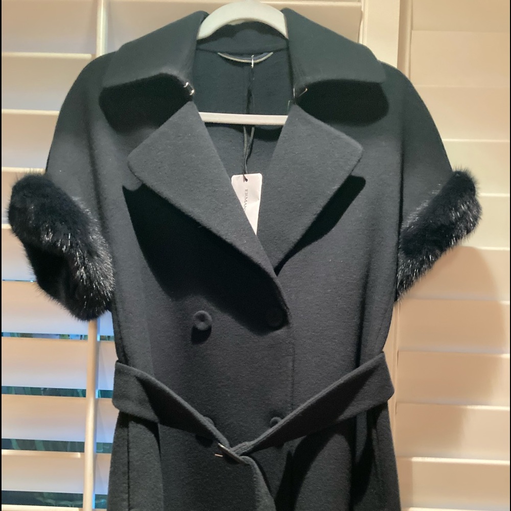 (NWT) Italian brand Ermanno Scervino virgin wool belted jacket with mink trim